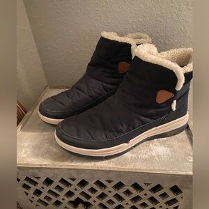Cozy Ryka boots